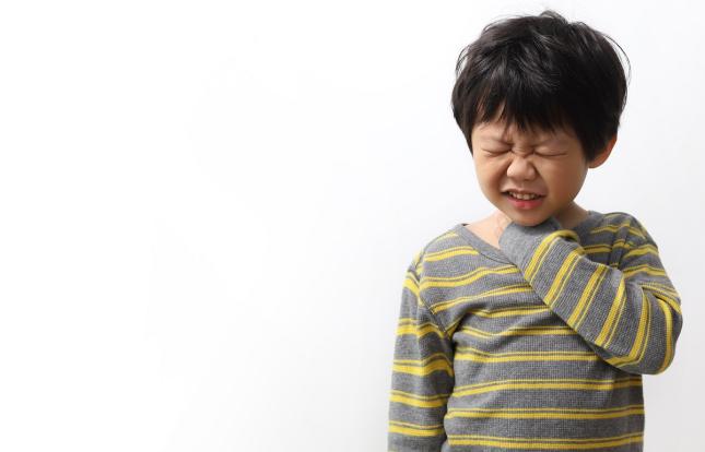 Child with sore throat